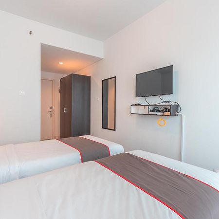 Capital O Urbano Hotel Bekasi Exterior photo