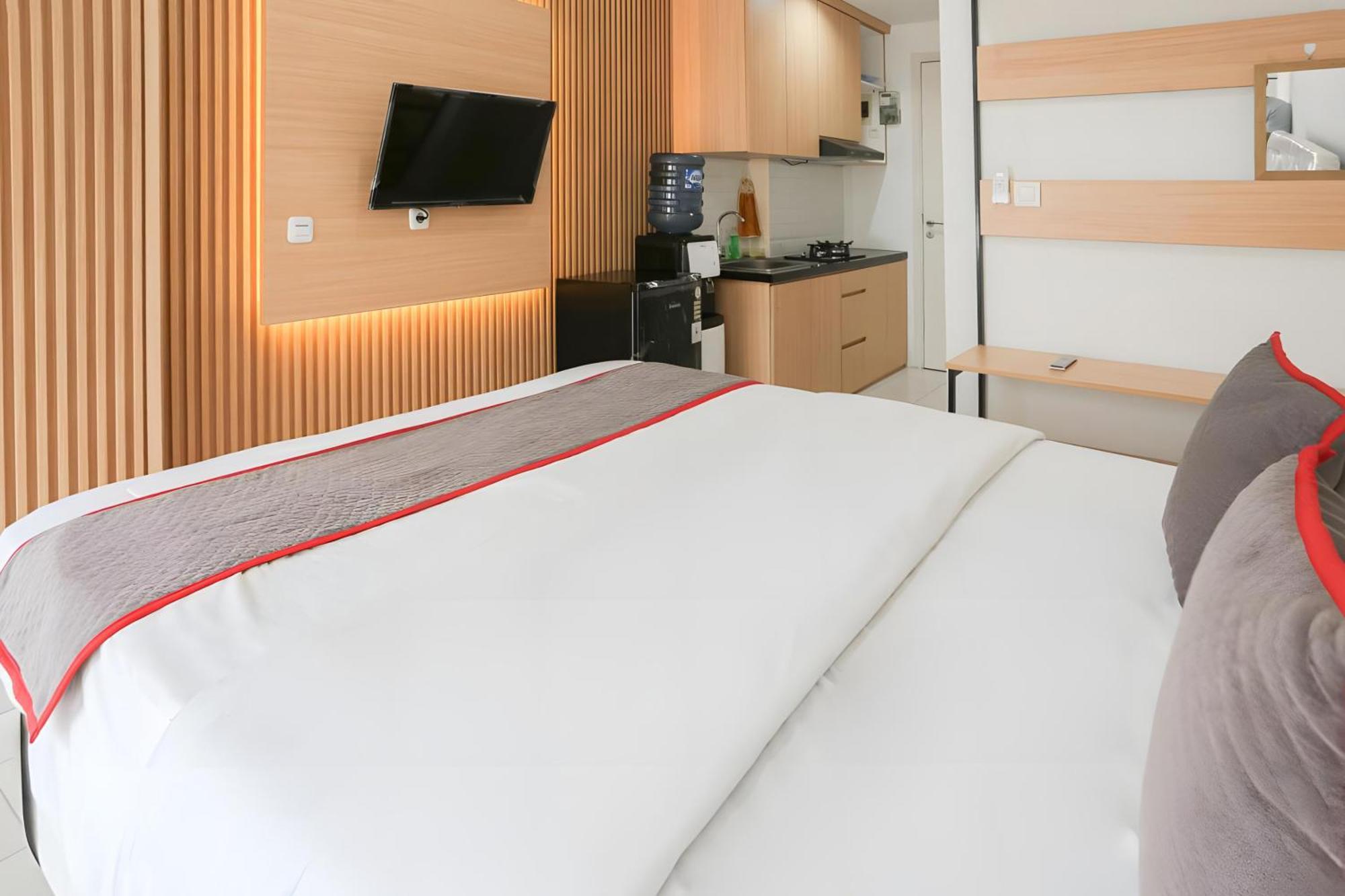 Capital O Urbano Hotel Bekasi Exterior photo